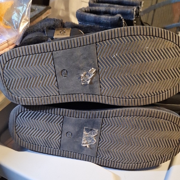 Guess Black Winter Boots for Women - Picture 8 of 8